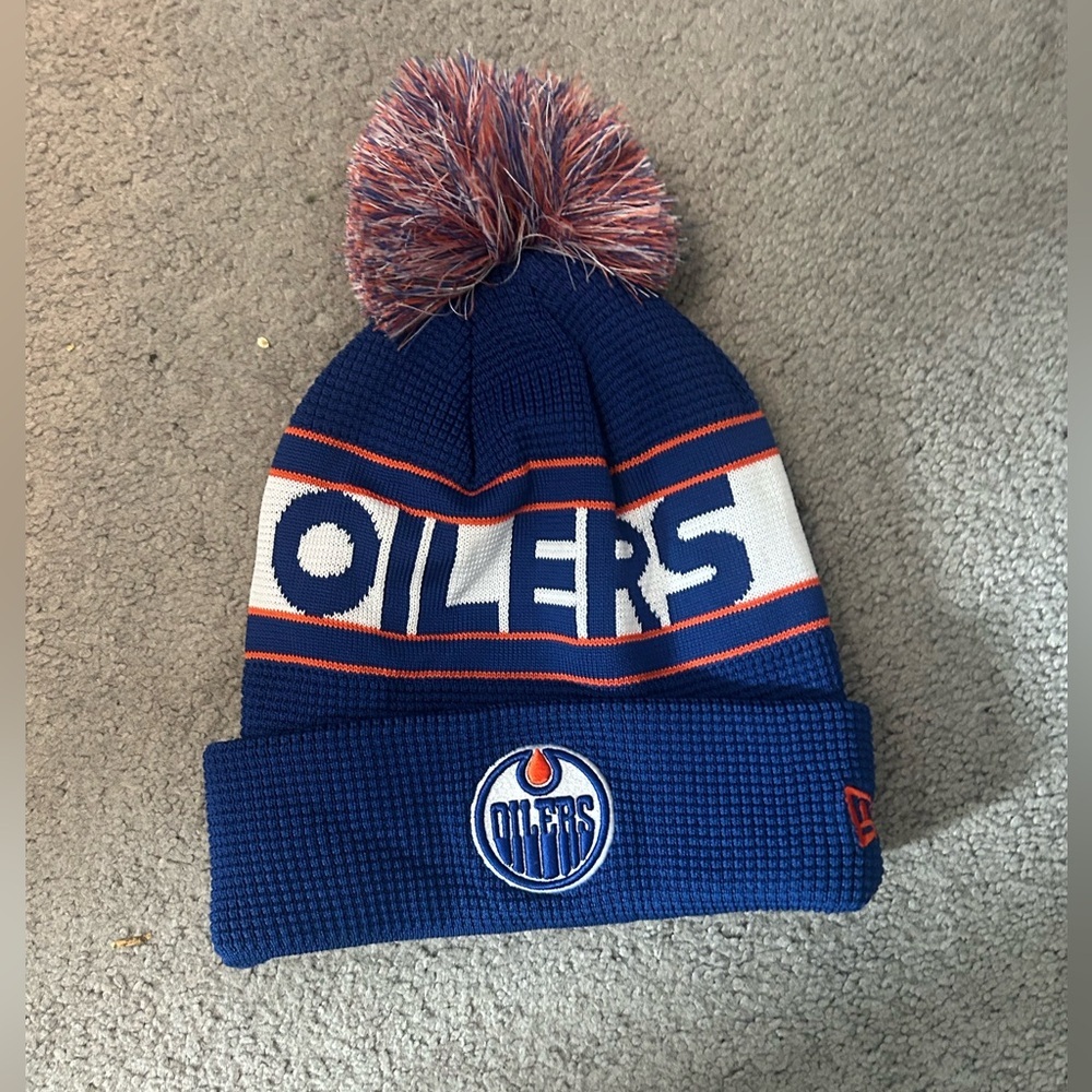 Edmonton Oilers NHL Hockey Beanie Toque - Picture 2 of 5